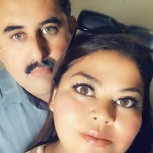 Meet your Posher, Vanessa y enrique